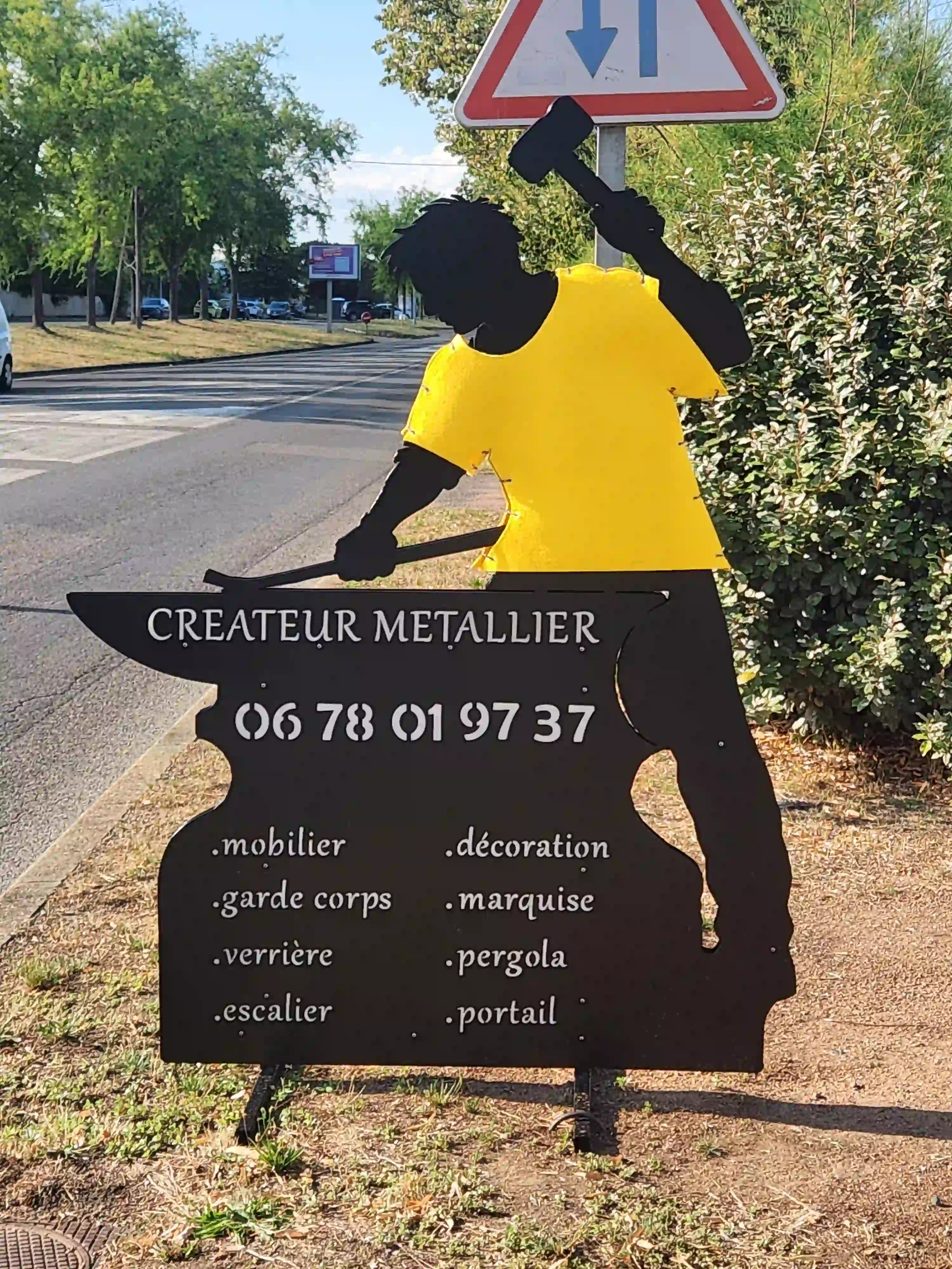 Une nouvelle enseigne au bord de la route pour Atelier Steel Art — autres réalisations